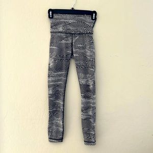 Lululemon 25” Leggings - Like New - Size 2